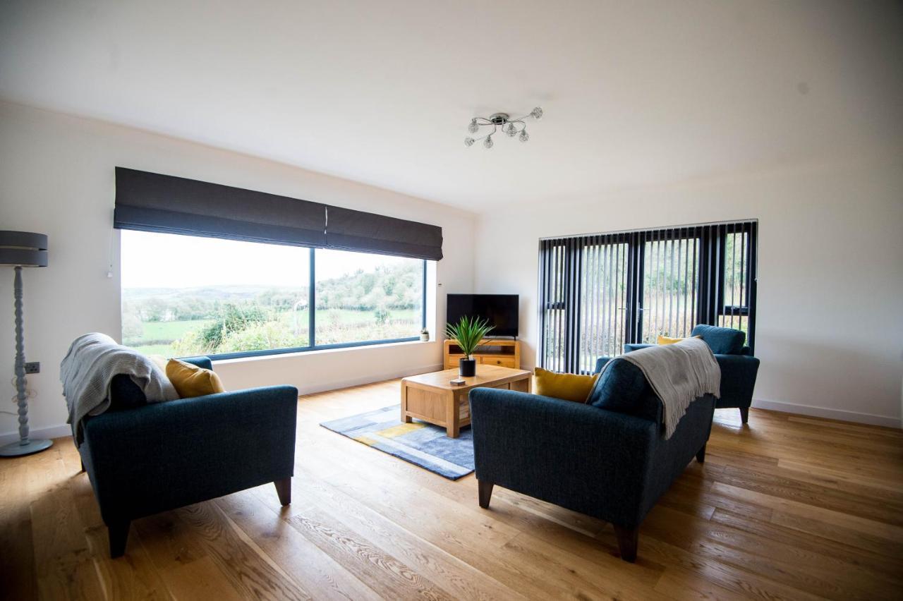 York Lodge- Spacious 3 Bed Bungalow With Wonderful Estuary Views ลาจห์น ภายนอก รูปภาพ